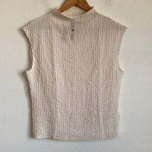 J. Crew Bubble-knit mockneck‎ top Large Textured Cream Sleeveless Blouse